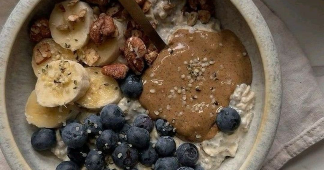 Faut-il vraiment manger des glucides le matin ? (la vérité selon votre métabolisme)