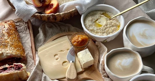 Les 5 aliments à éviter le matin (et par quoi les remplacer)